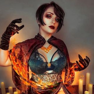 Jennifer Van Damsel Cosplay Model