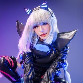 Myrtle Sarrosa Cosplay Model