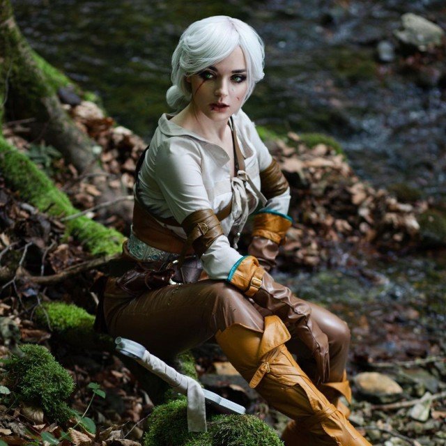 Cirilla is Vibing in her medieval dark fantasy while everyone...