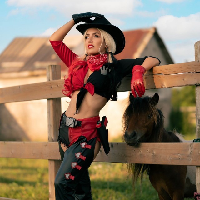 You have YEED your last HARLS 🤠♦️🖤Photography: @nate.k.weirHarley Quinn design:...