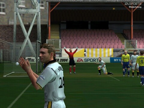 FIFA Football 2004