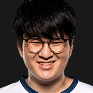 Player FeniX Photo